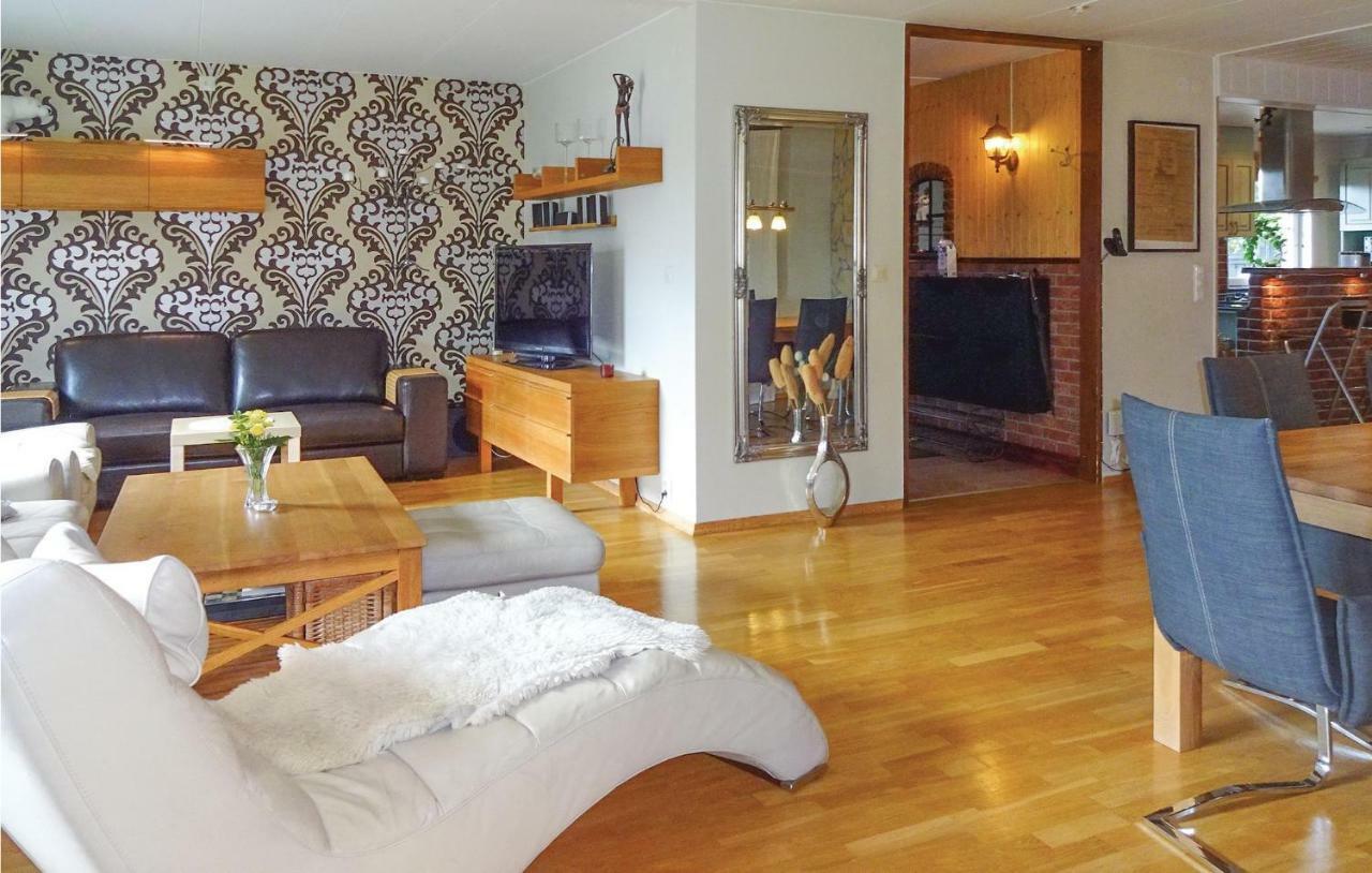 4 Bedroom Lovely Home In Hoeganaes Exterior foto